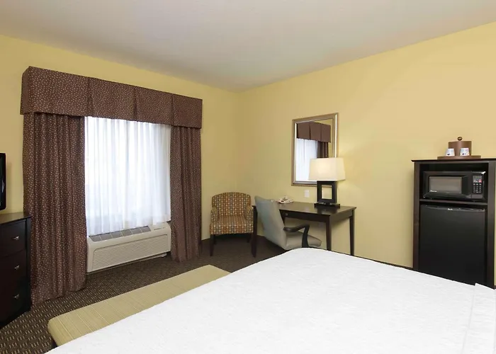 Hotel Hampton & Danville