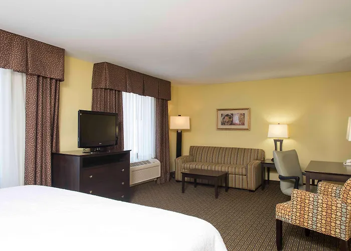 Hotel Hampton & Danville