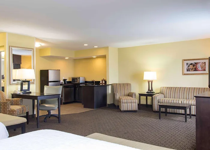 Hampton & Hotel Danville