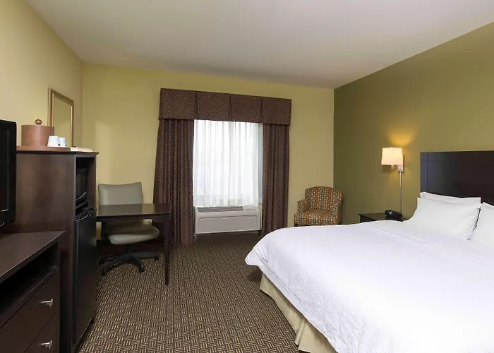 Hotel Hampton & 3*