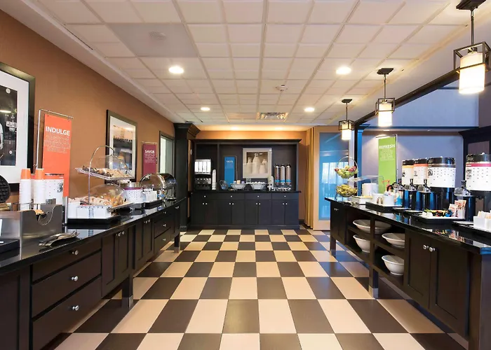 Hotel Hampton &